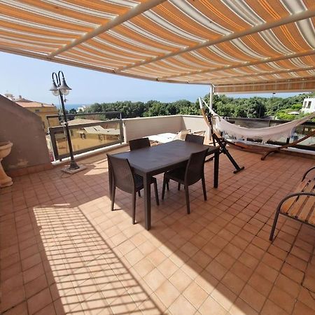 Terrazza A Nettuno E Chiesa Giubilare Santa Maria Goretti 外观 照片