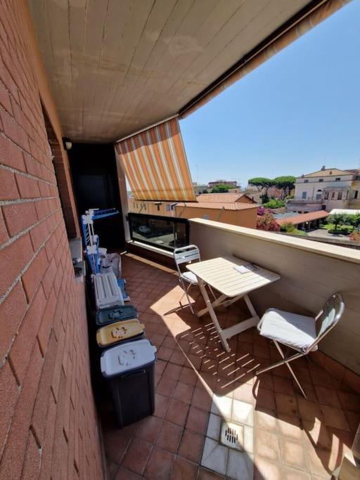 Terrazza A Nettuno E Chiesa Giubilare Santa Maria Goretti 外观 照片